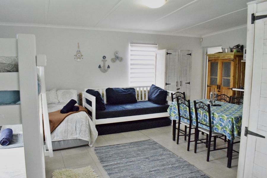 5 Bedroom Property for Sale in Struisbaai Western Cape